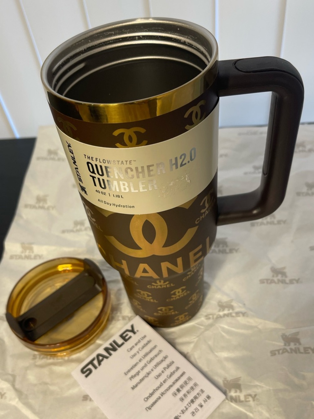 Stanley Brown and Gold Quencher H2.0 Tumbler - Picture 3 of 8